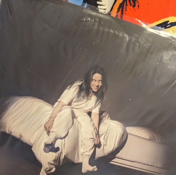 Limited Edition Glow-in-the-Dark Billie Eilish WWAFAWDWG Vinyl Record - Picture 4 of 4